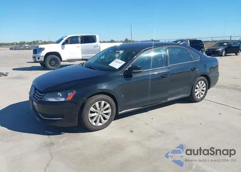 2012 Volkswagen Passat 2.5L S из США, поврежденный, VIN 1VWAH7A30CC058947